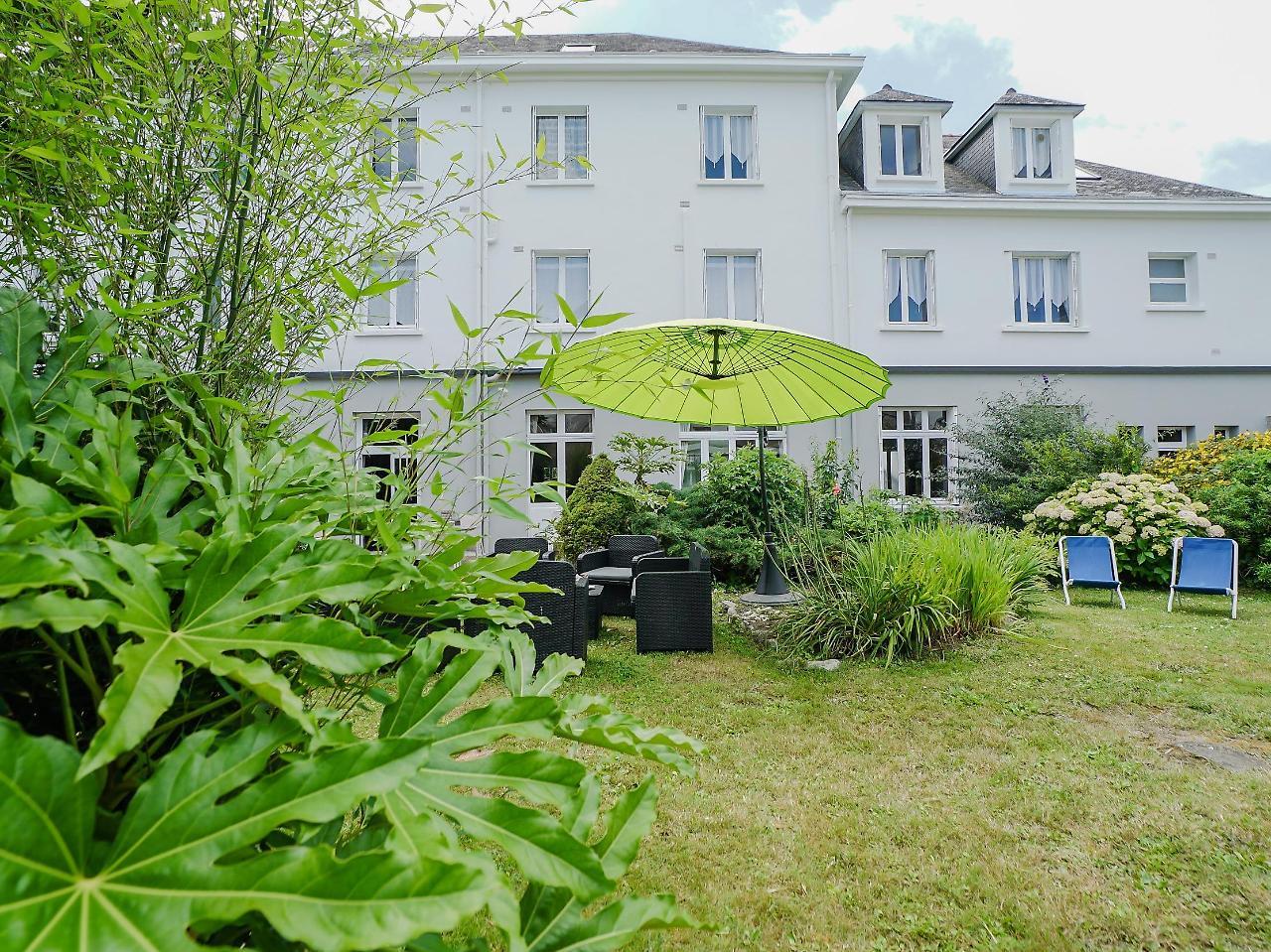 Hotel Spa De La Citadelle Lorient Пор-Луи Экстерьер фото